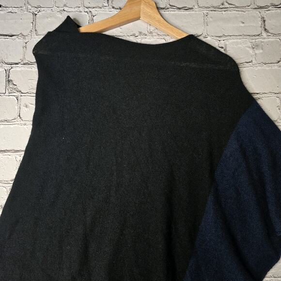 Golightly Cashmere Black Blue Colorblock Knit Soft Poncho Sweater - Picture 2 of 6